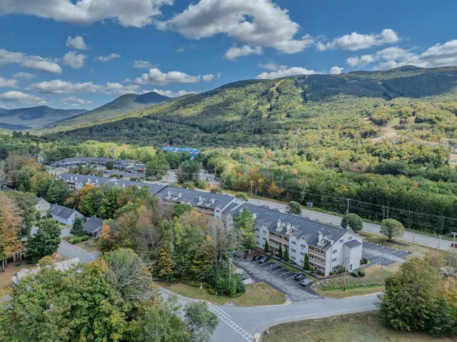 $339,900 | 227 Main Street, Unit 231, Lincoln, NH 03251