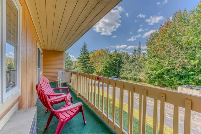 $339,900 | 227 Main Street, Unit 231, Lincoln, NH 03251