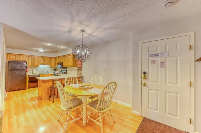 $339,900 | 227 Main Street, Unit 231, Lincoln, NH 03251