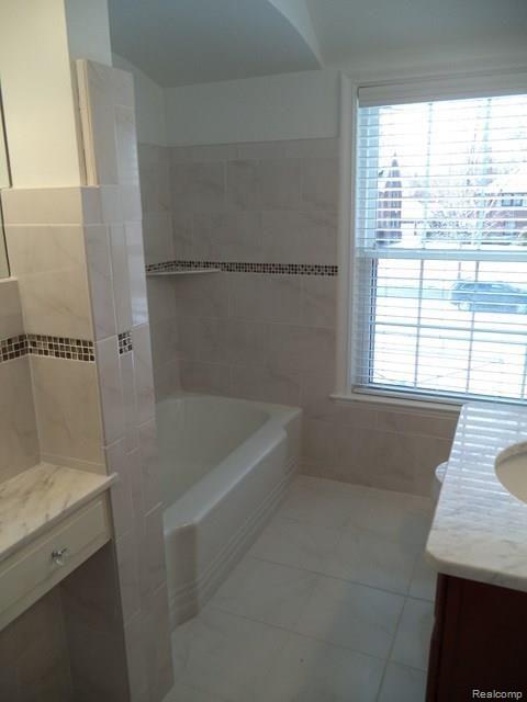 1138 Devonshire Road Grosse Pointe, MI 48230 - Photo 18 of 30 036.jpg
