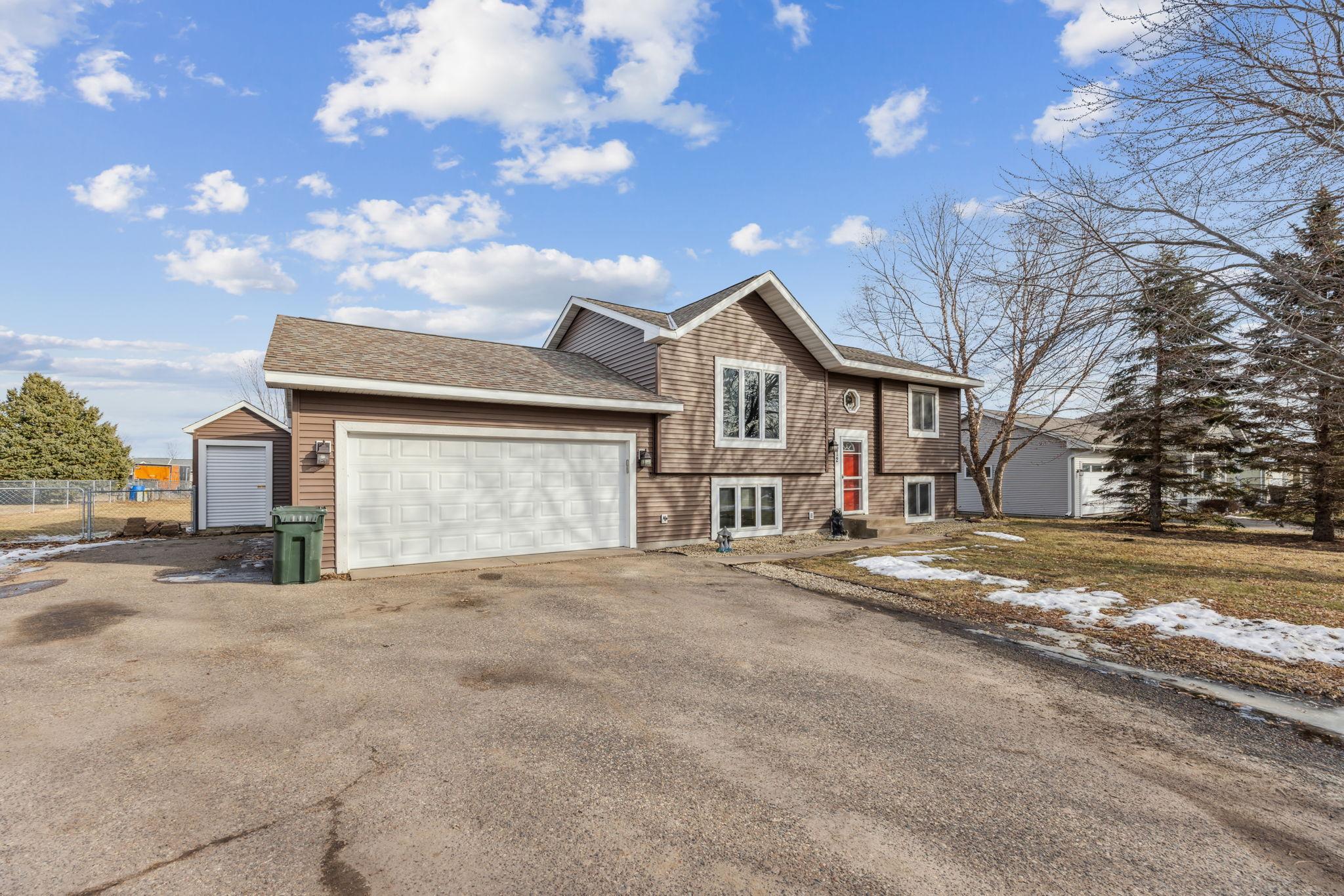 412 Aaron Street Star Prairie, WI 54026 - Photo 2 of 27 Gallery Image 2