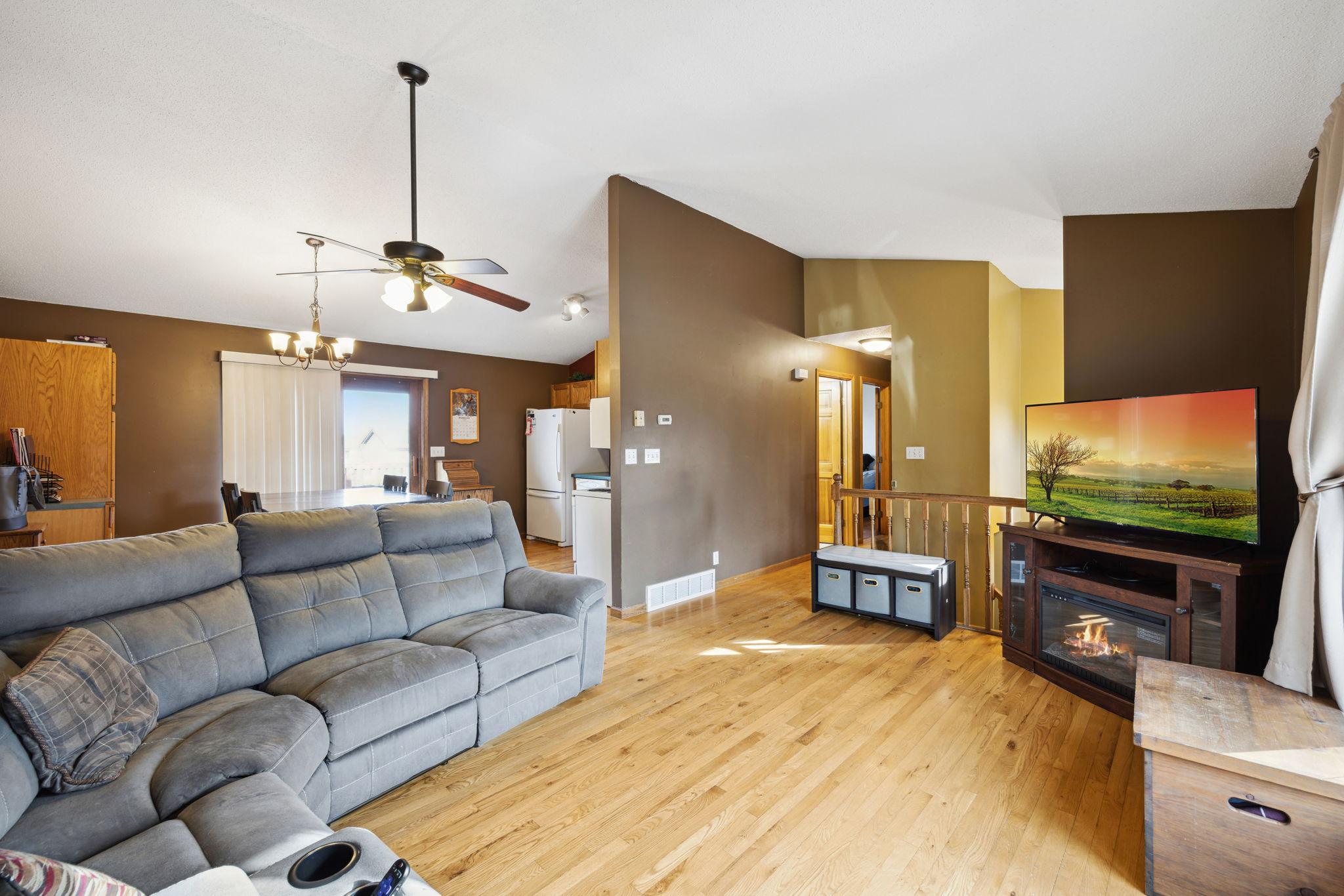 412 Aaron Street Star Prairie, WI 54026 - Photo 6 of 27 Gallery Image 6
