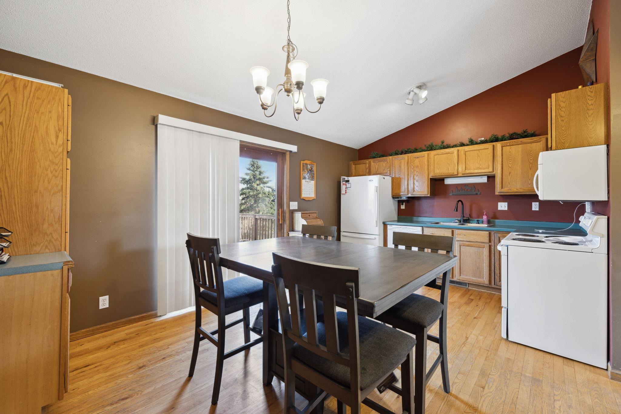 412 Aaron Street Star Prairie, WI 54026 - Photo 8 of 27 Gallery Image 8
