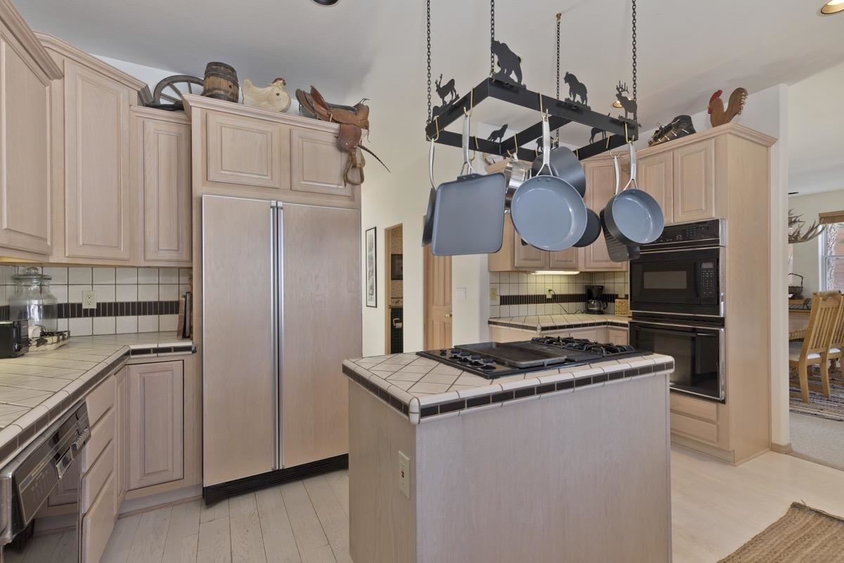 117 Juniper Road Mammoth Lakes, CA 93546 - Photo 12 of 46