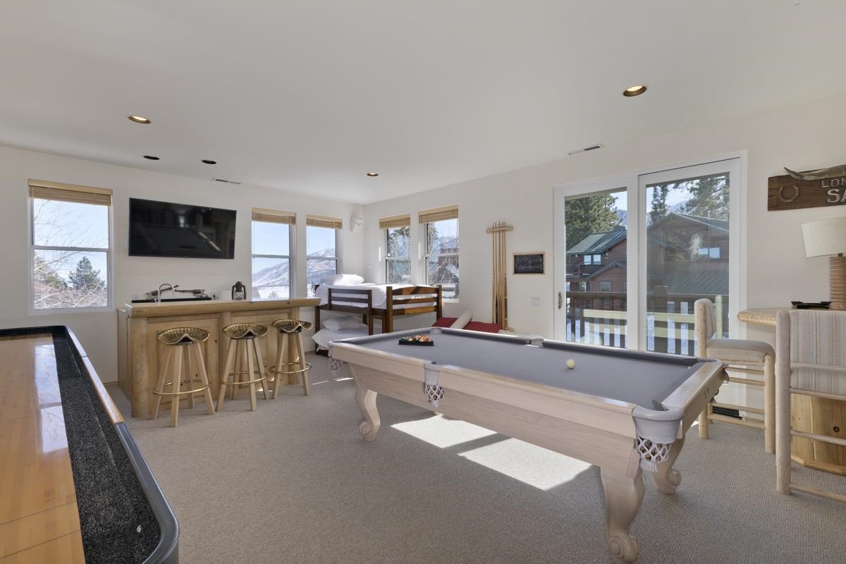 117 Juniper Road Mammoth Lakes, CA 93546 - Photo 18 of 46