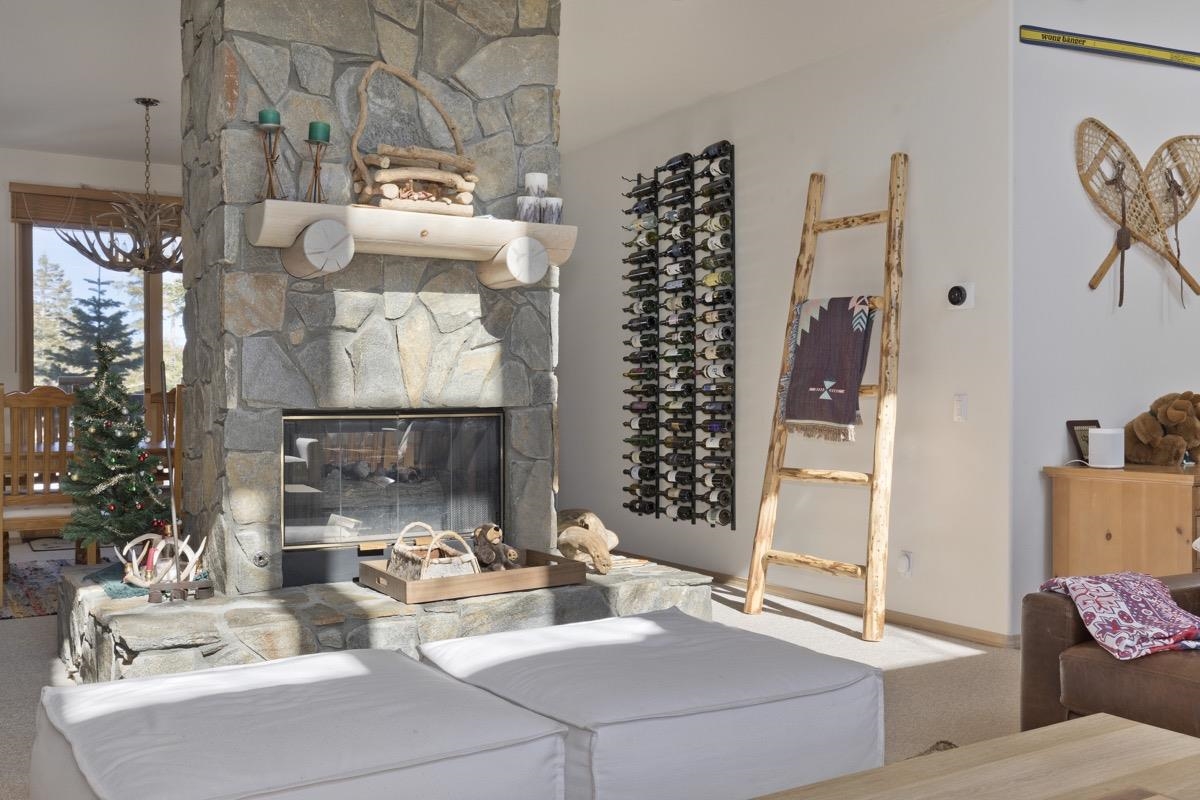 117 Juniper Road Mammoth Lakes, CA 93546 - Photo 6 of 46