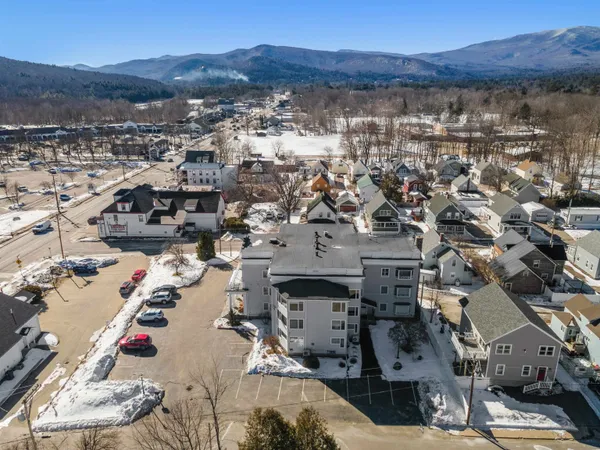 $329,000 | 10 School Street, Unit 14, Lincoln, NH 03251