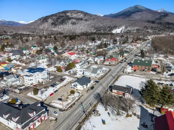 $329,000 | 10 School Street, Unit 14, Lincoln, NH 03251