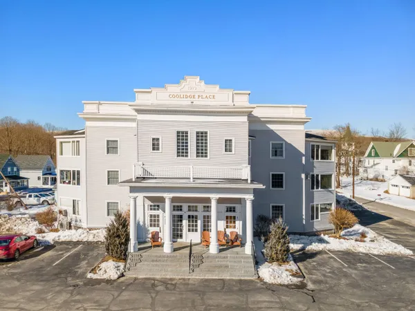 $329,000 | 10 School Street, Unit 14, Lincoln, NH 03251