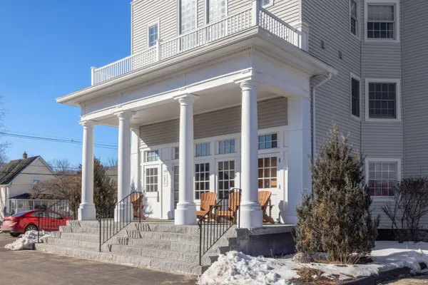 $329,000 | 10 School Street, Unit 14, Lincoln, NH 03251