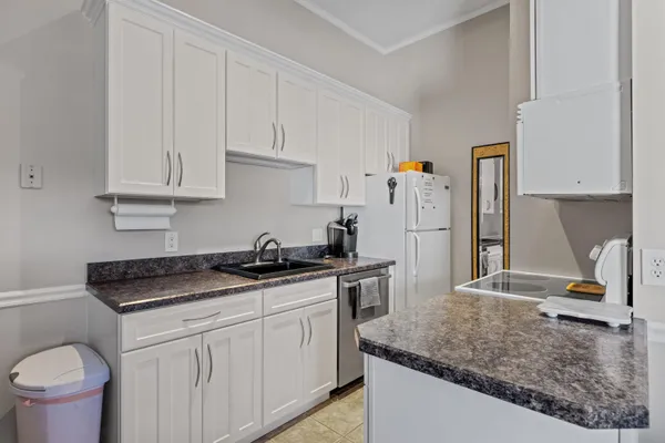 $329,000 | 10 School Street, Unit 14, Lincoln, NH 03251