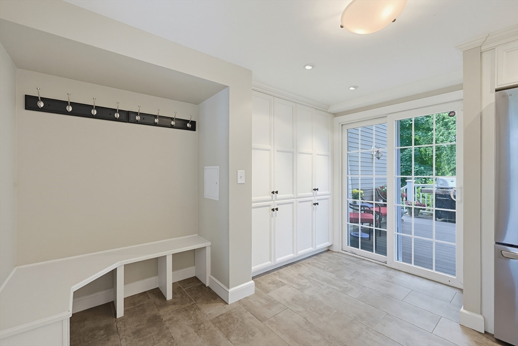11 Hatfield Road Newton, MA 02465 - Photo 9 of 37