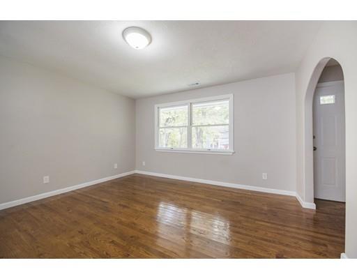 31 Undine Circle Springfield, MA 01109 - Photo 6 of 22