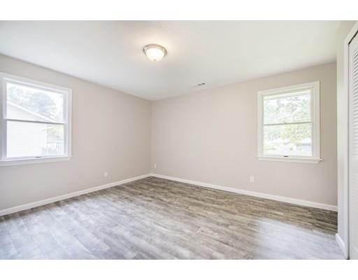 31 Undine Circle Springfield, MA 01109 - Photo 8 of 22