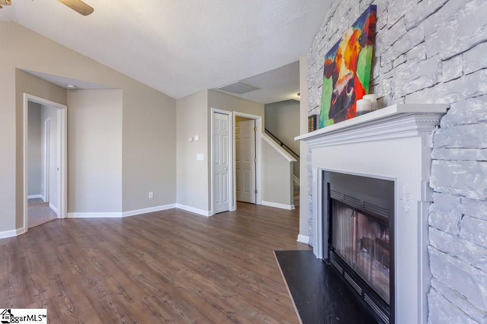 300 Rivereen Way Simpsonville, SC 29680 - Photo 5 of 24 Gallery Image 5