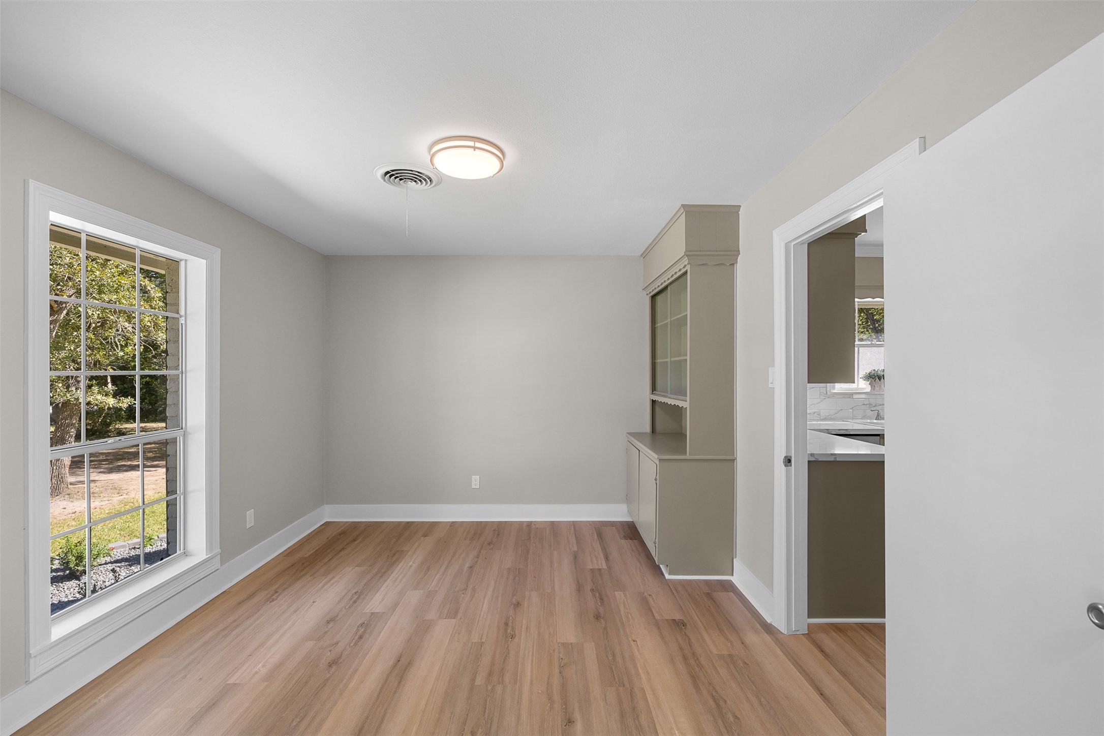 576 Hickory Bend Road Brenham, TX 77833 - Photo 14 of 32