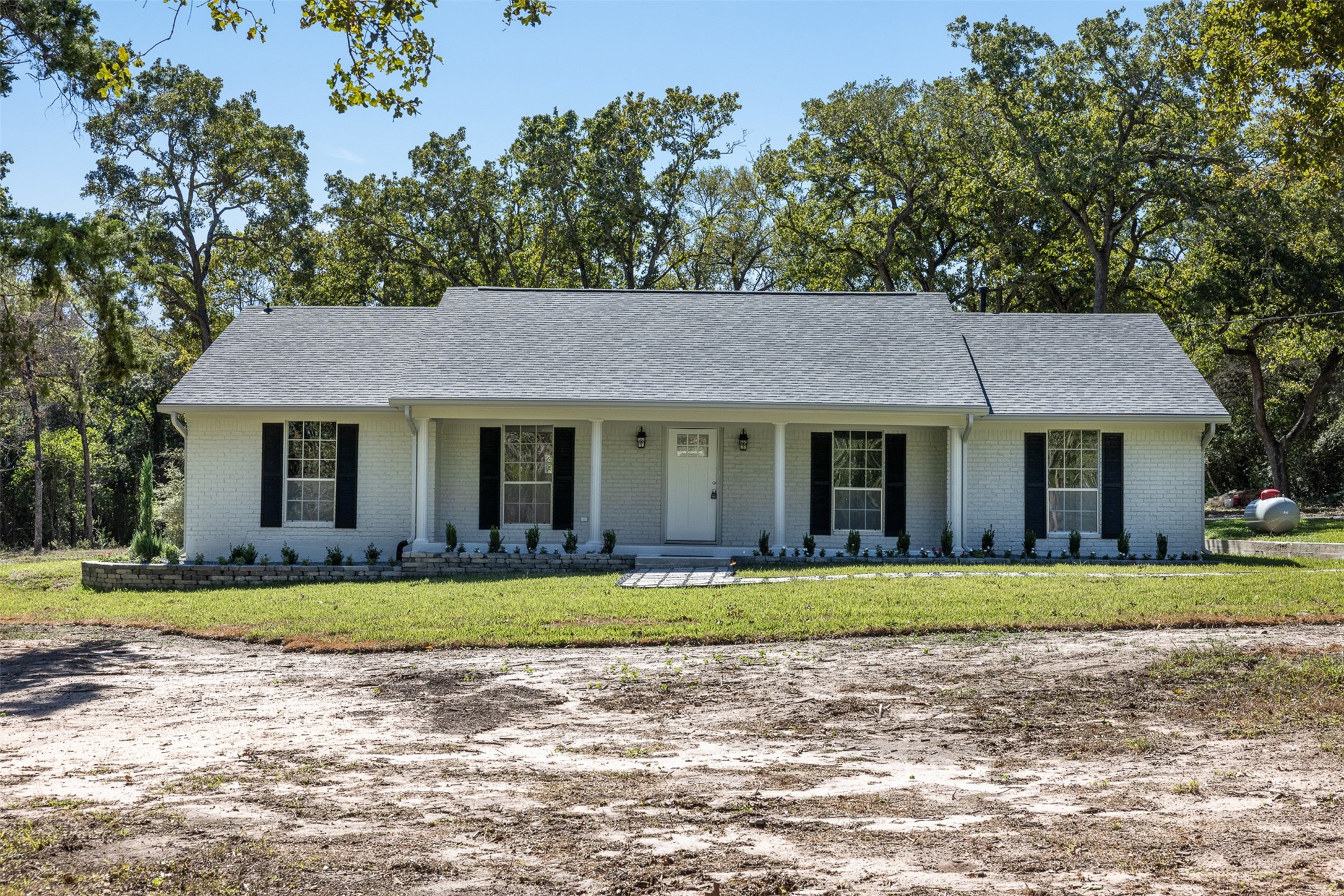 576 Hickory Bend Road Brenham, TX 77833 - Photo 4 of 32