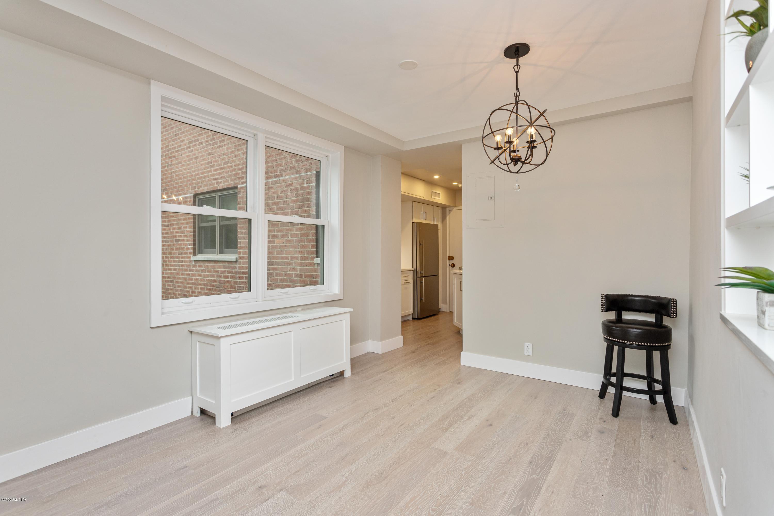 630 Steamboat Road, Unit 2E Greenwich, CT 06830 - Photo 13 of 46 16_630steamboatroad_2e_2116_hires