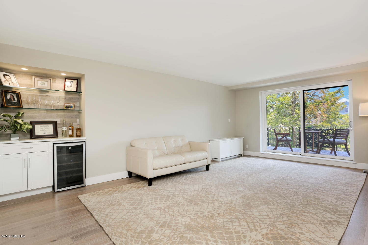 630 Steamboat Road, Unit 2E Greenwich, CT 06830 - Photo 17 of 46 630 Steamboat Rd Greenwich CT-large-001-