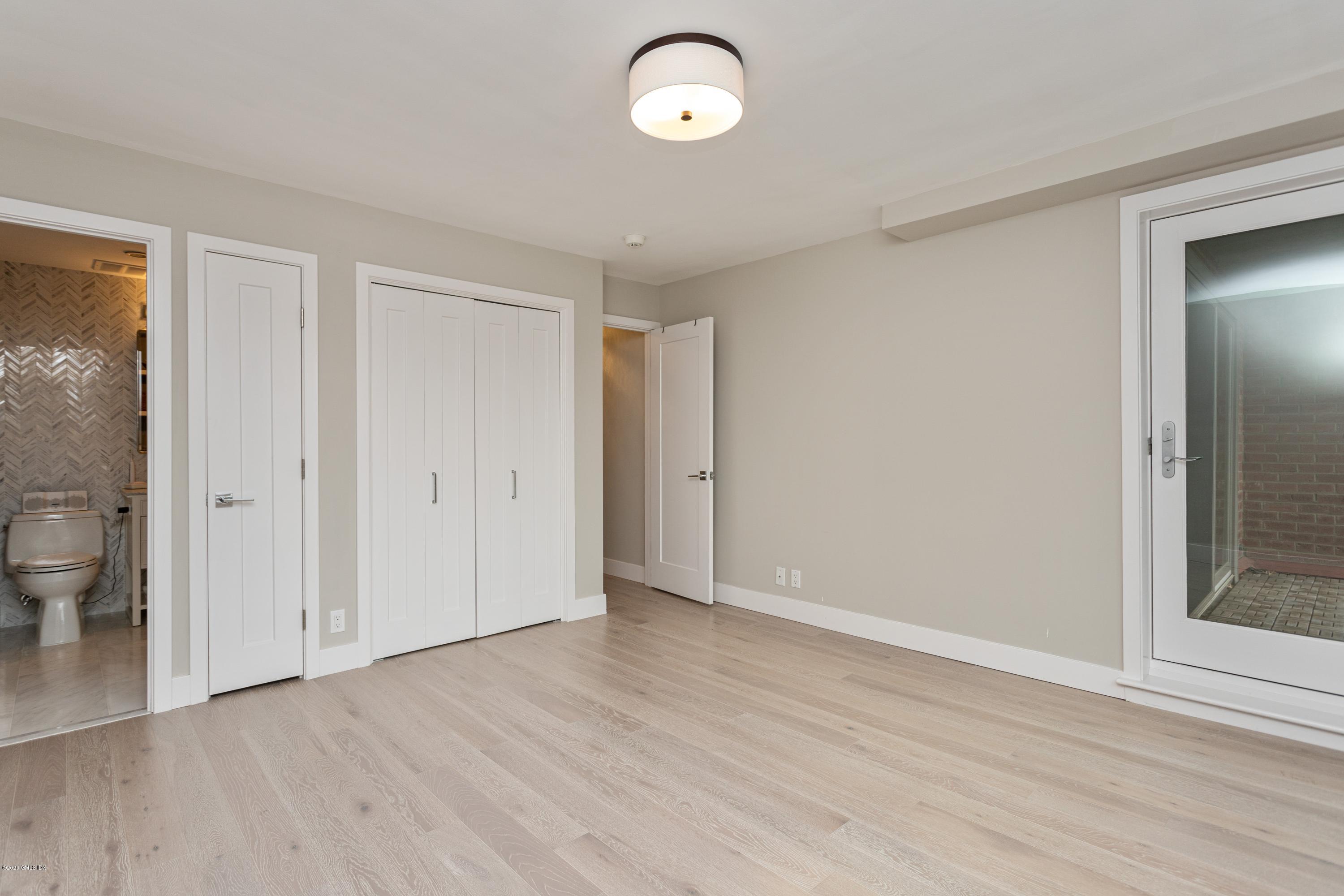 630 Steamboat Road, Unit 2E Greenwich, CT 06830 - Photo 20 of 46 11_630steamboatroad_2e_2111_hires