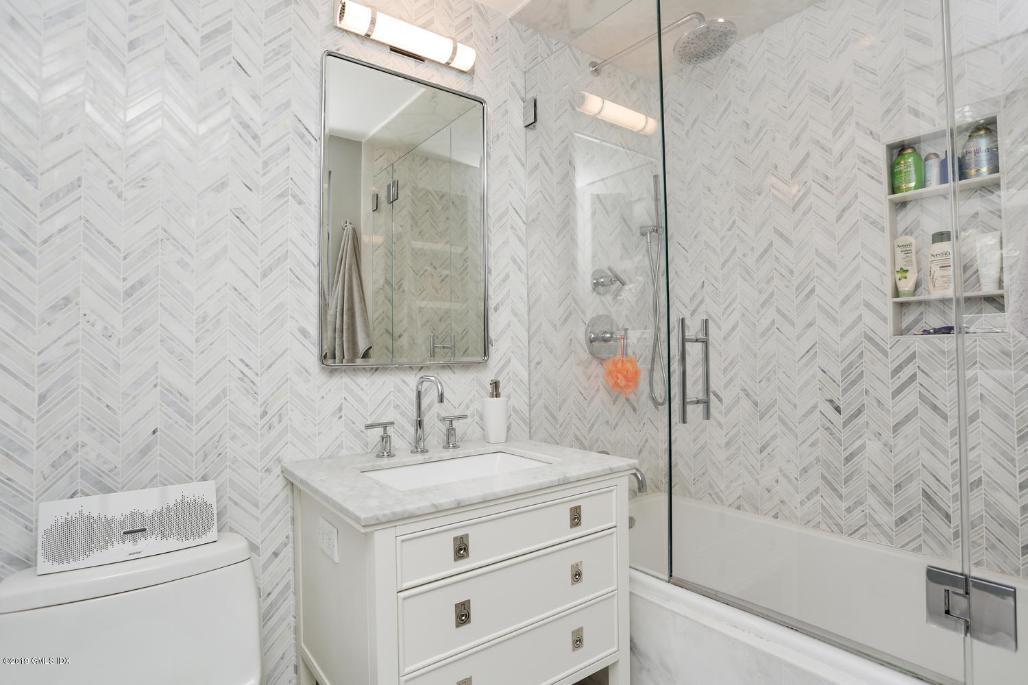 630 Steamboat Road, Unit 2E Greenwich, CT 06830 - Photo 23 of 46 Master Bath
