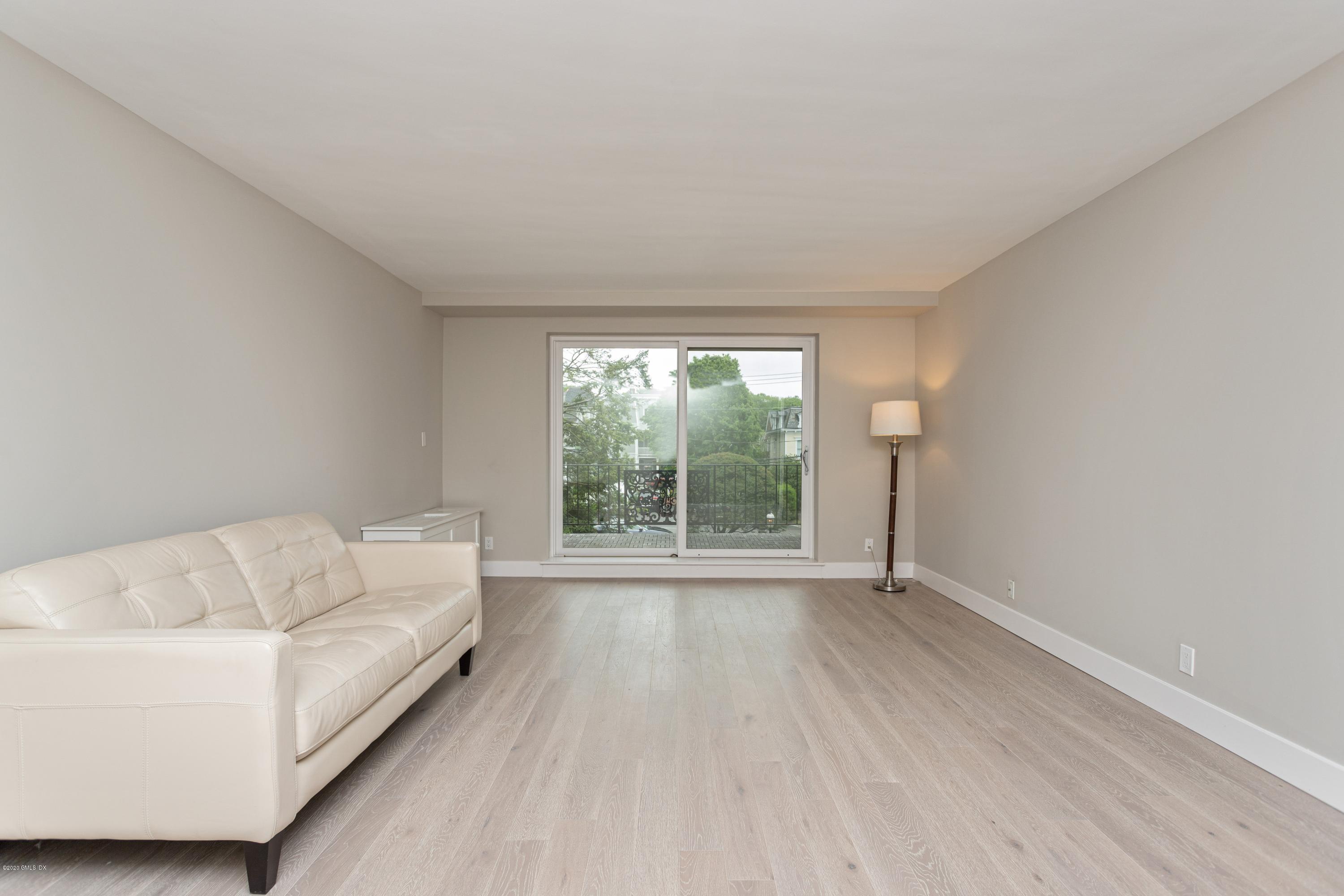 630 Steamboat Road, Unit 2E Greenwich, CT 06830 - Photo 27 of 46 Living Room