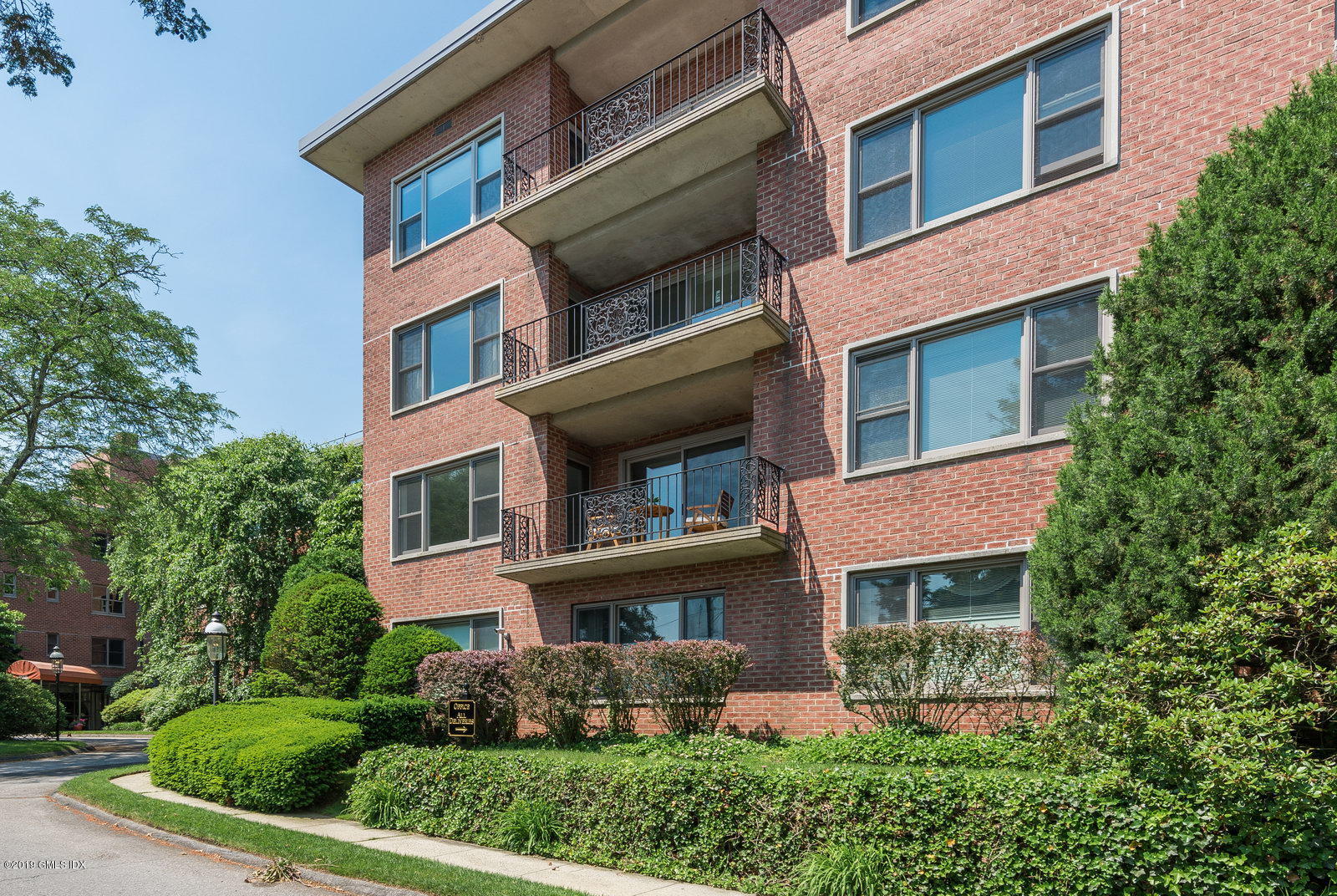 630 Steamboat Road, Unit 2E Greenwich, CT 06830 - Photo 40 of 46 630 Steamboat Rd unit 4CN 10 - WEB - Cop