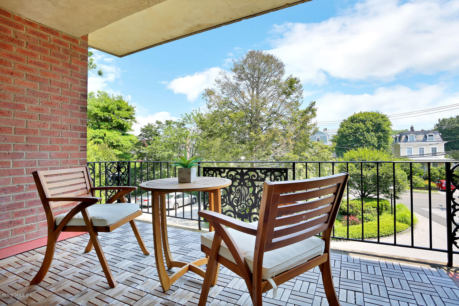 630 Steamboat Road, Unit 2E Greenwich, CT 06830 - Photo 7 of 46 630 Steamboat Rd Greenwich CT-large-002-