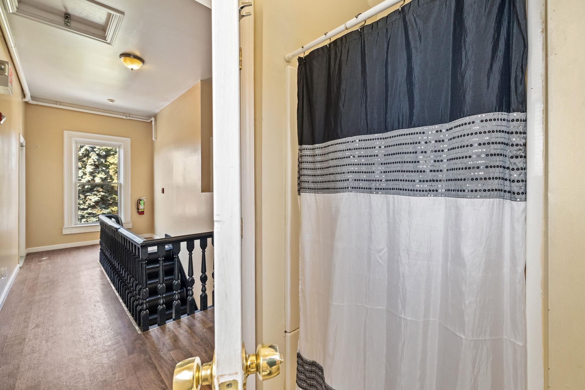 52 Myrtle Street Manchester, NH 03101 - Photo 20 of 28 Gallery Image 20