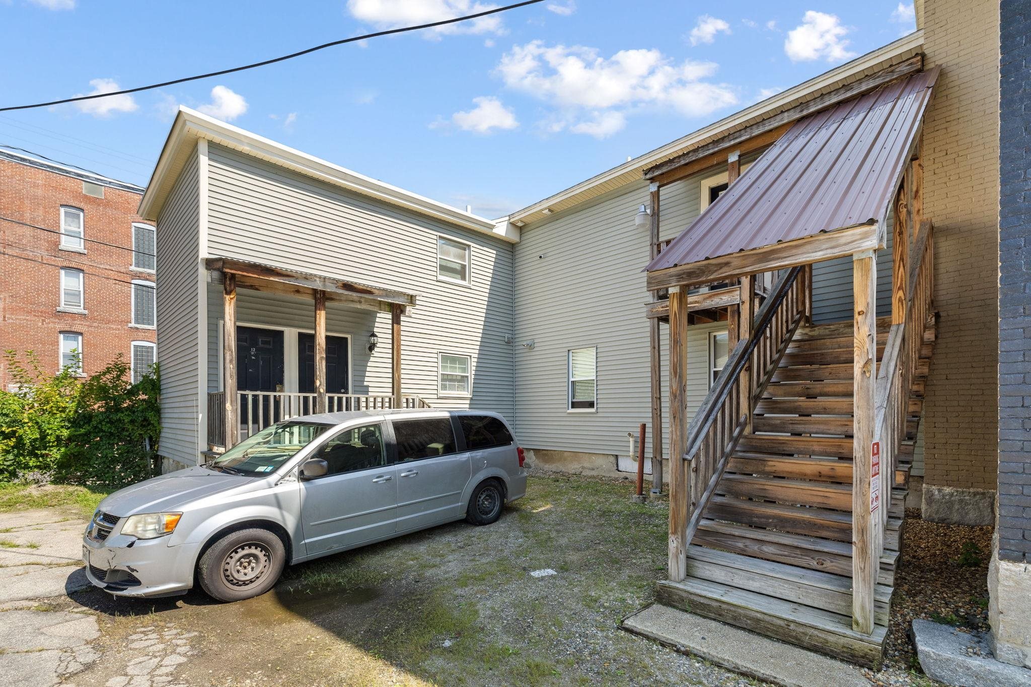52 Myrtle Street Manchester, NH 03101 - Photo 8 of 28 Gallery Image 8