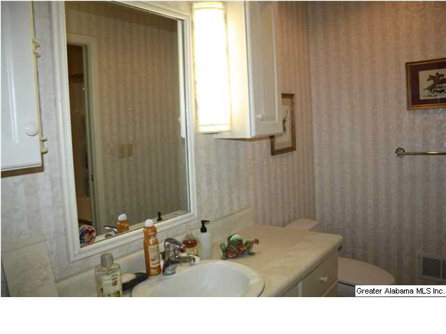 100 Raemon Avenue Anniston, AL 36207 - Photo 16 of 32