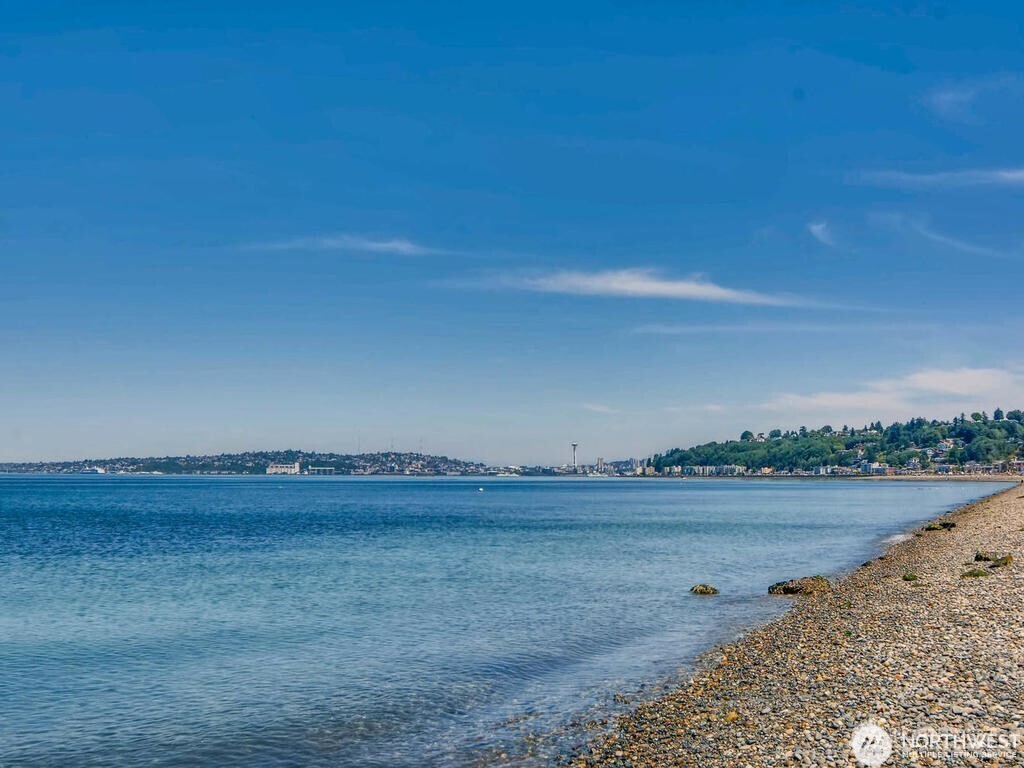 3015 Alki Avenue Southwest Seattle, WA 98116 - Photo 36 of 39