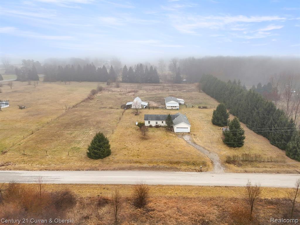12941 Mayer Road Maybee, MI 48159 - Photo 3 of 49