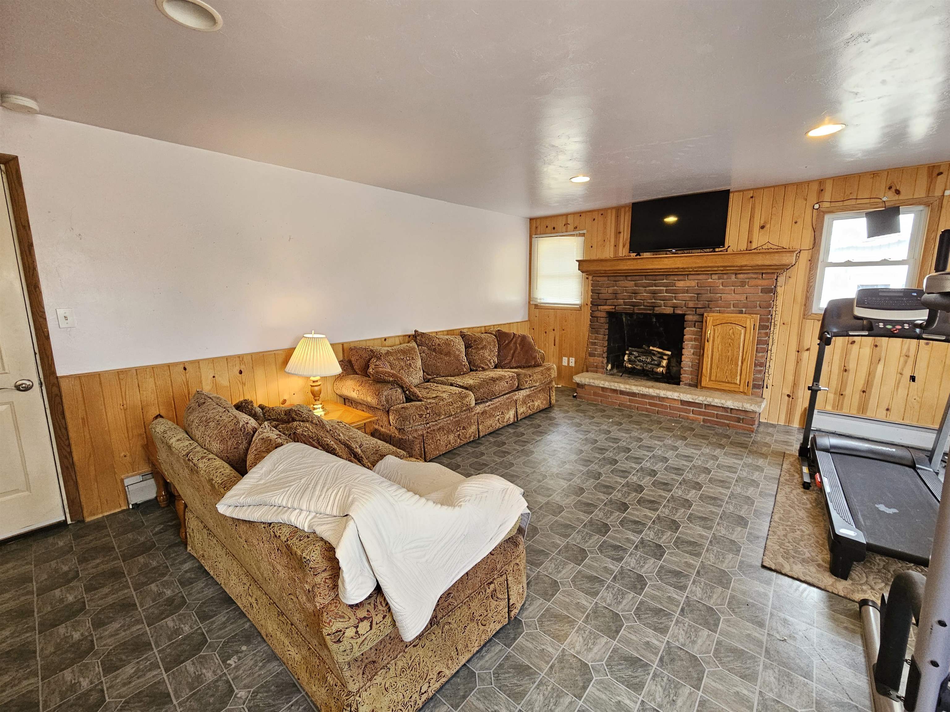 W142 Highway 54 Oneida, WI 54155 - Photo 8 of 33