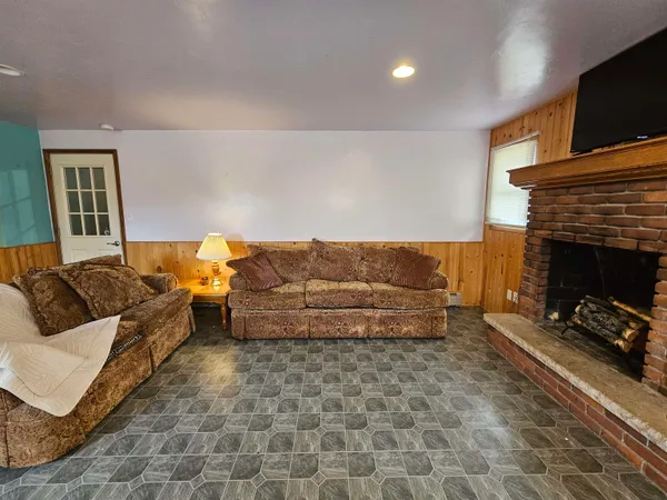 $579,900 | W142 Highway 54, Oneida, WI 54155