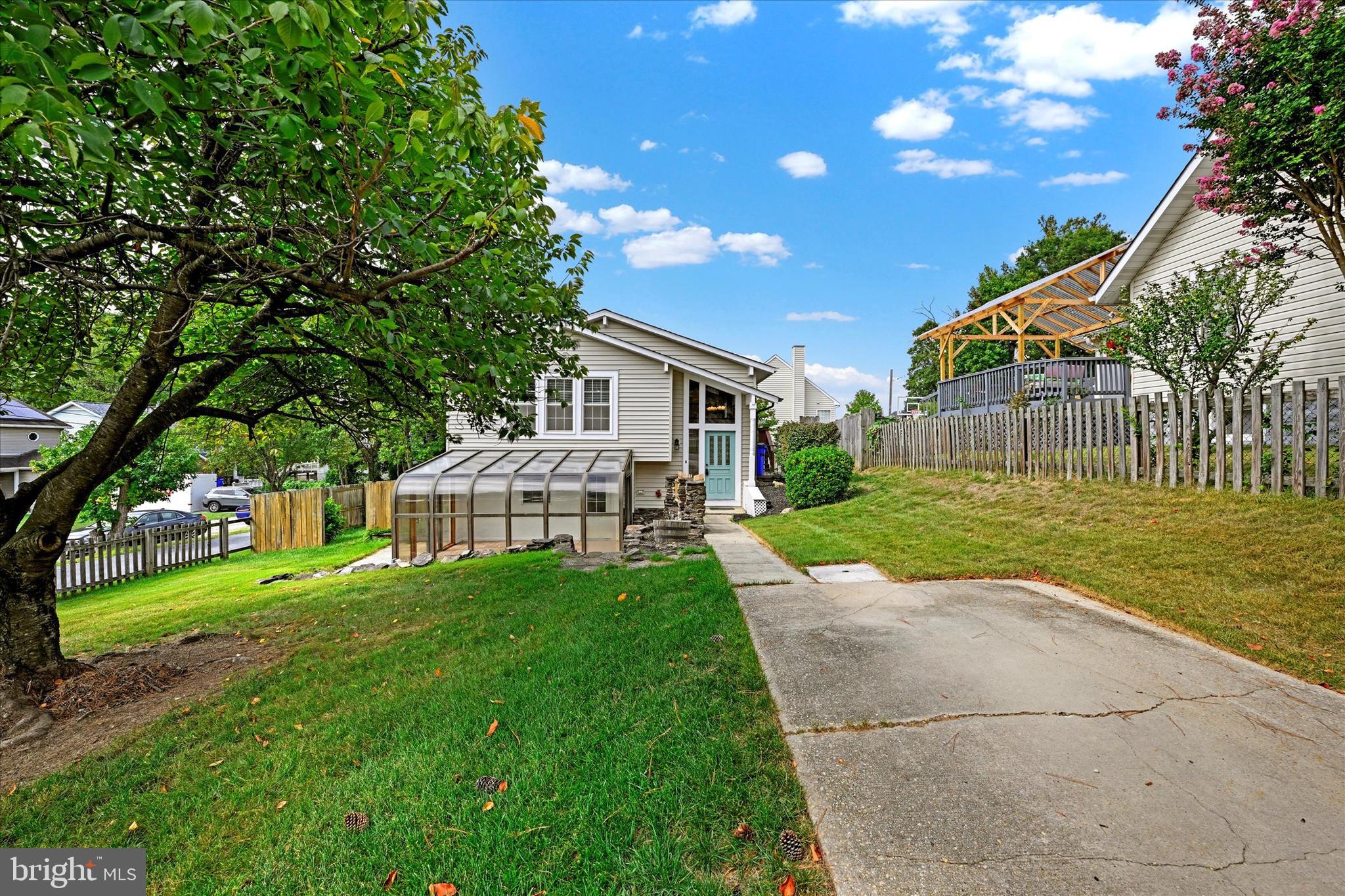 9386 North Laurel Road Laurel, MD 20723 - Photo 3 of 40 Gallery Image 3