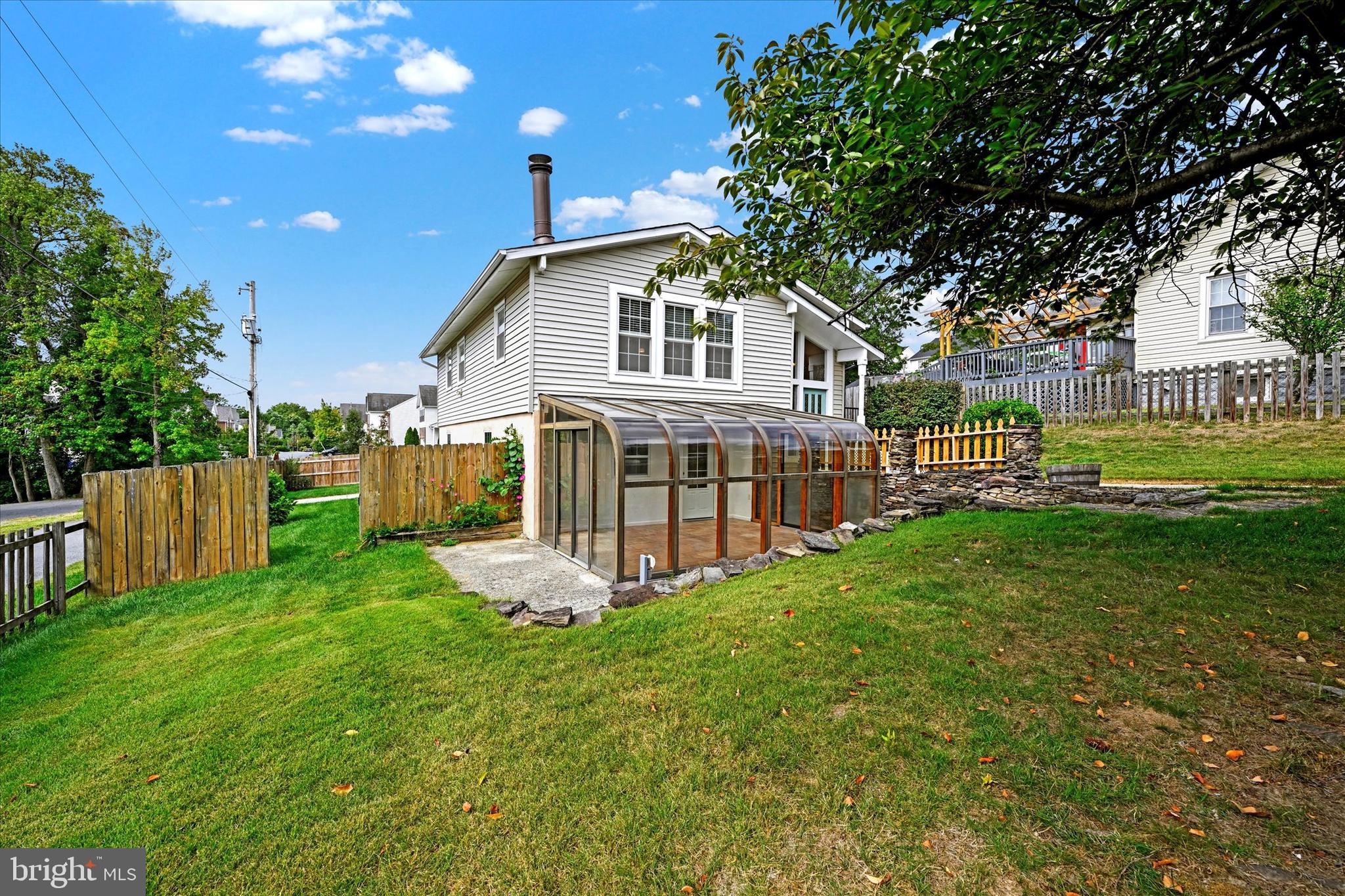 9386 North Laurel Road Laurel, MD 20723 - Photo 4 of 40 Gallery Image 4