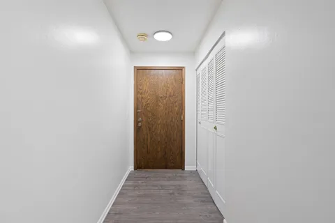 $149,900 | 3200 Virginia Avenue South, Unit 209, St. Louis Park, MN 55426