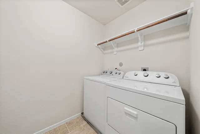 $375,000 | 19603 Blue Pine Circle, Cypress, TX 77429