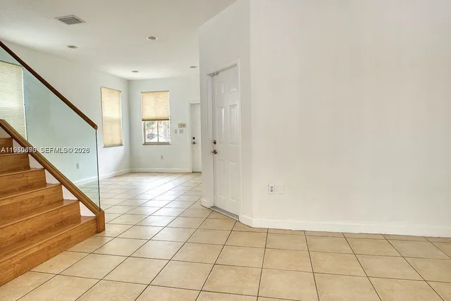 $3,400 | Three Lakes, Miami, FL 33186