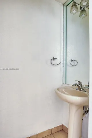 $3,400 | Three Lakes, Miami, FL 33186