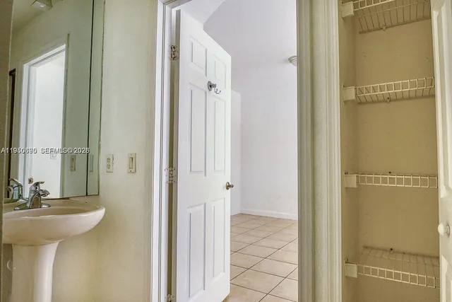 $3,400 | Three Lakes, Miami, FL 33186