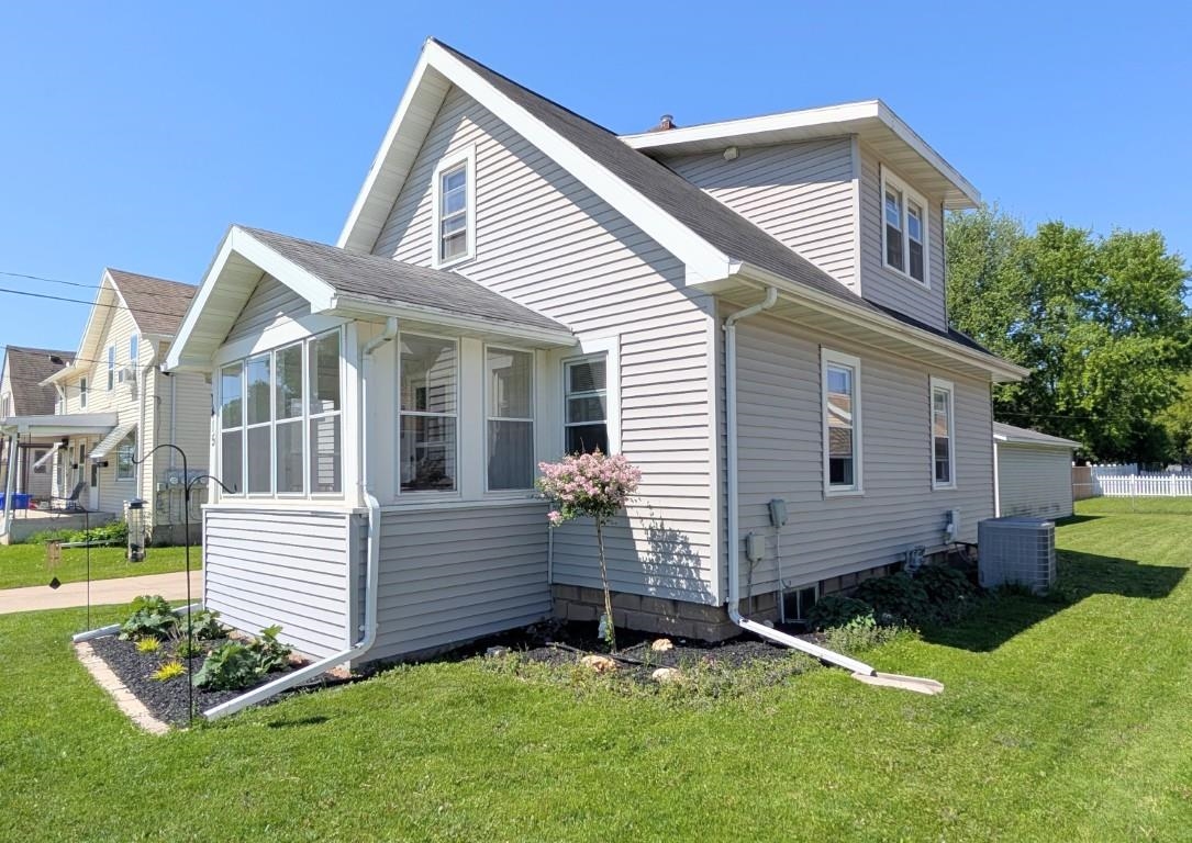 1415 North Bennett Street Appleton, WI 54914 - Photo 3 of 30