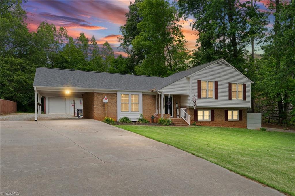 201 Kingwood Road Reidsville, NC 27320 - Photo 1 of 48