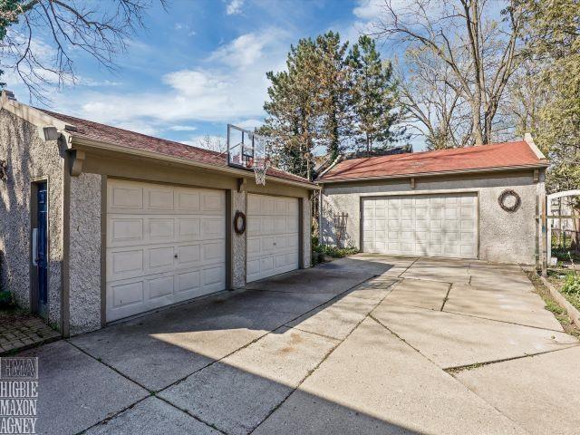 35 Fisher Road Grosse Pointe, MI 48230 - Photo 34 of 34 50072421-33.JPG