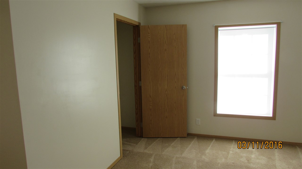 1244 Hoch Road Traverse City, MI 49696 - Photo 14 of 36 1830274-16.JPG