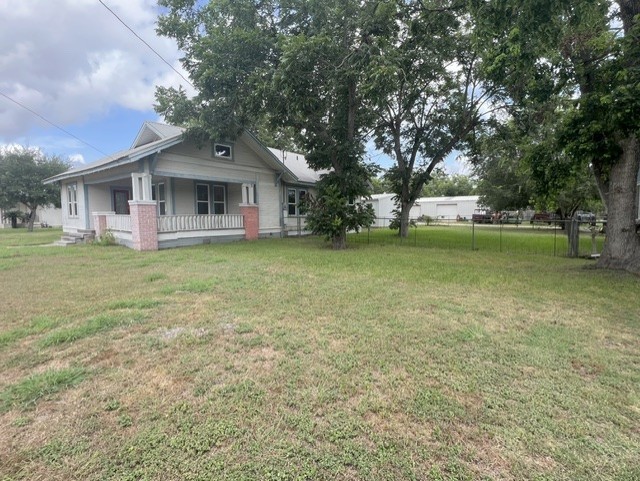 115 Summit Street Schulenburg, TX 78956 - Photo 3 of 31