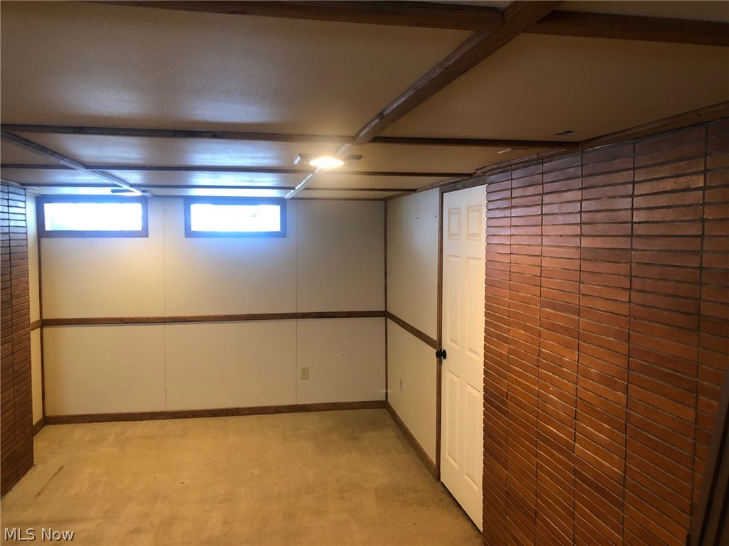 7810 Spring Garden Road Cleveland, OH 44129 - Photo 21 of 26