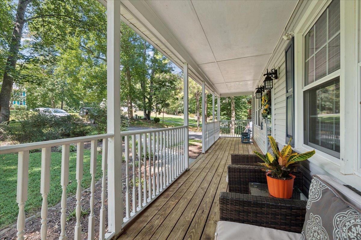 211 Regal Oaks Way Amherst, VA 24521 - Photo 8 of 44 Gallery Image 8