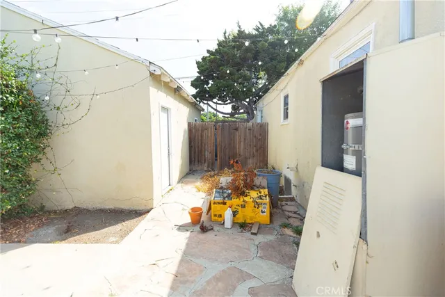 $850,000 | 715 East McFadden Avenue, Santa Ana, CA 92701